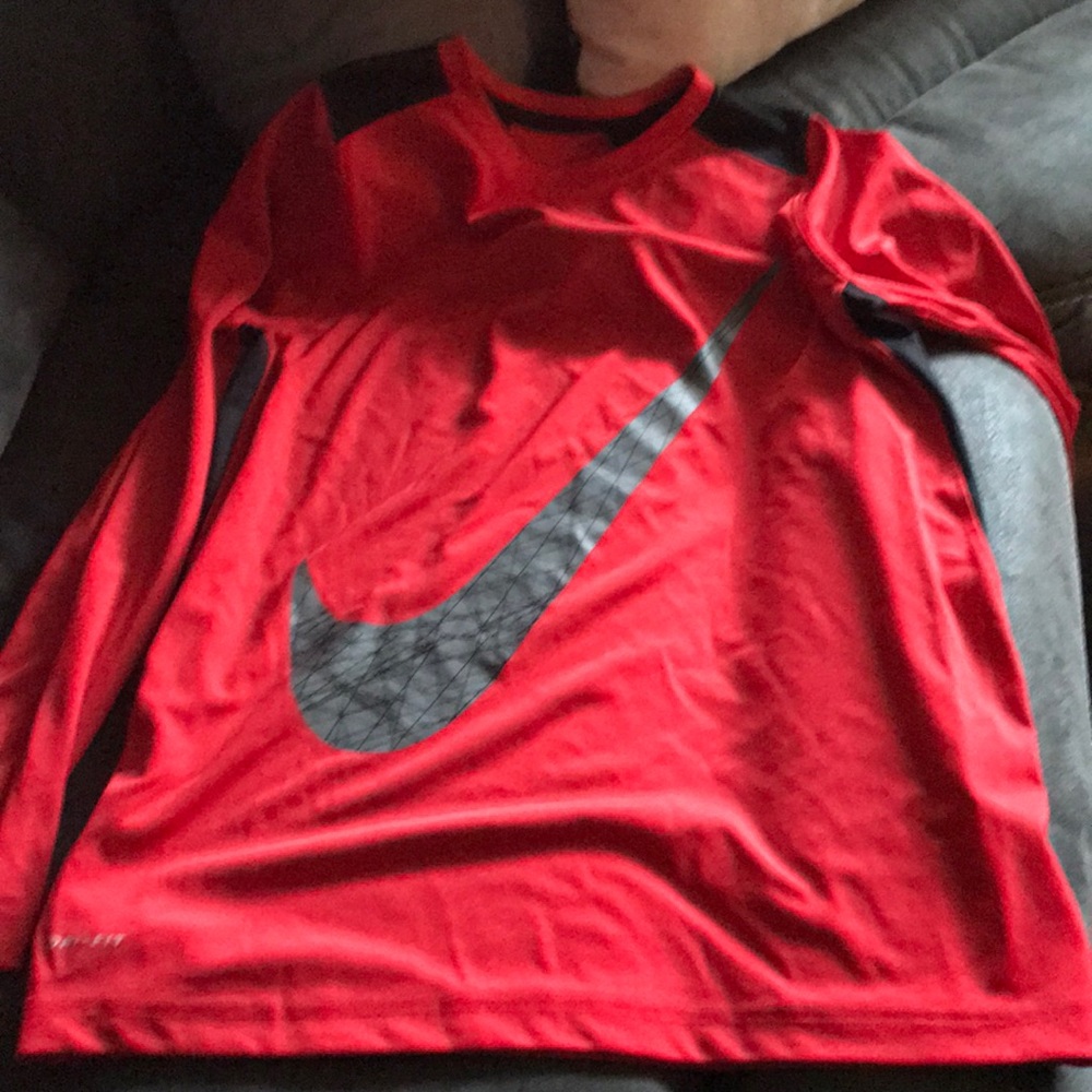 😎 Nike long sleeve dri-fit